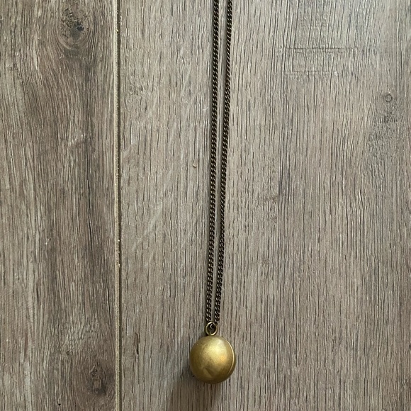 Small sphere locket - Picture 3 of 10